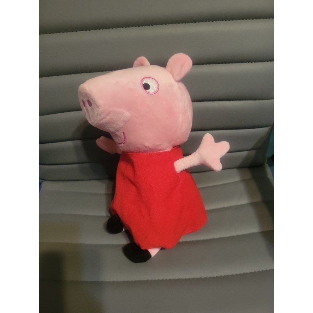 Peppa the Pig Hug n Oink Talking Plush